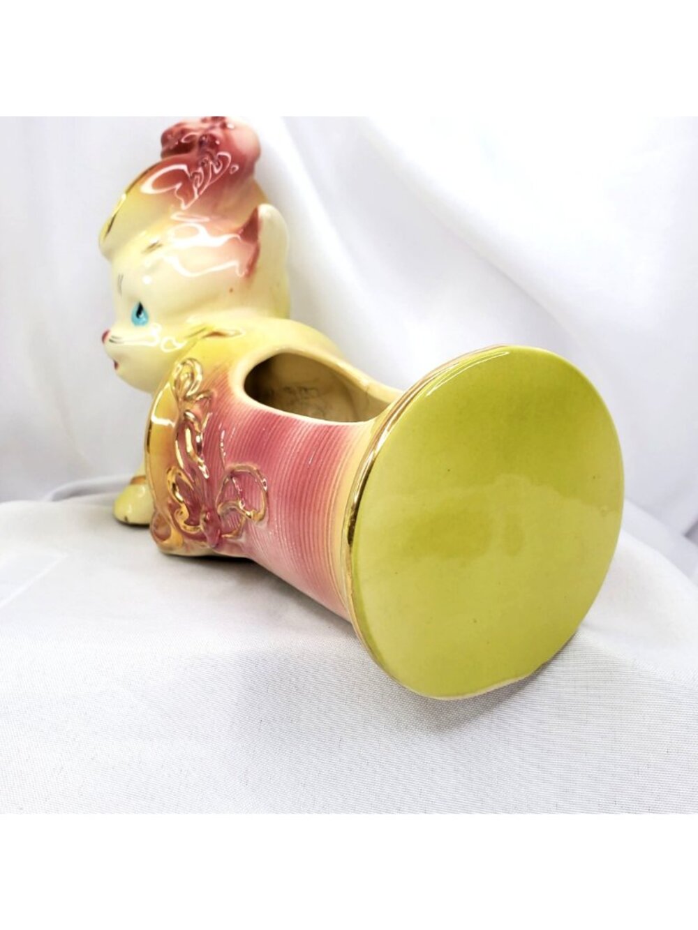 VTG Hull Pottery USA Ceramic Cat Figurine Planter 89 Pink & Yellow Gold Accents - Picture 7 of 15